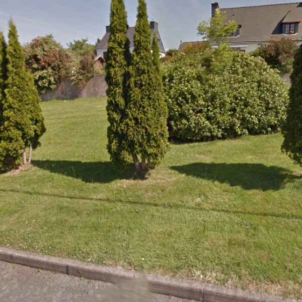Terrain à vendre par la municipalité de BRANDIVY